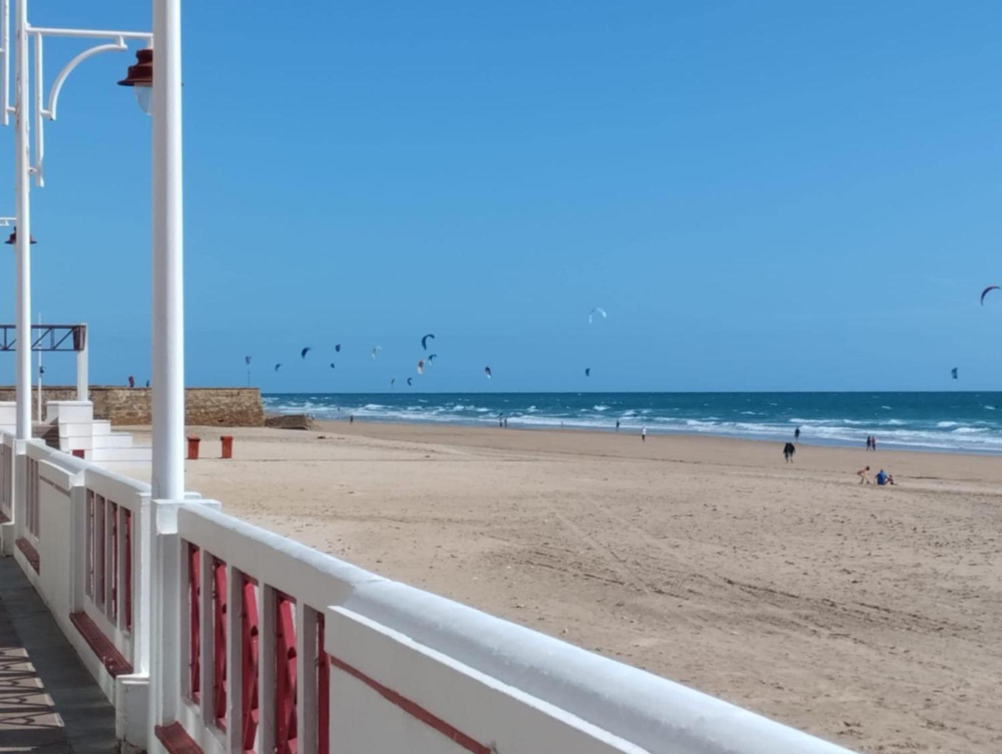 Apartamento Candari Playa En กาดิซ ภายนอก รูปภาพ